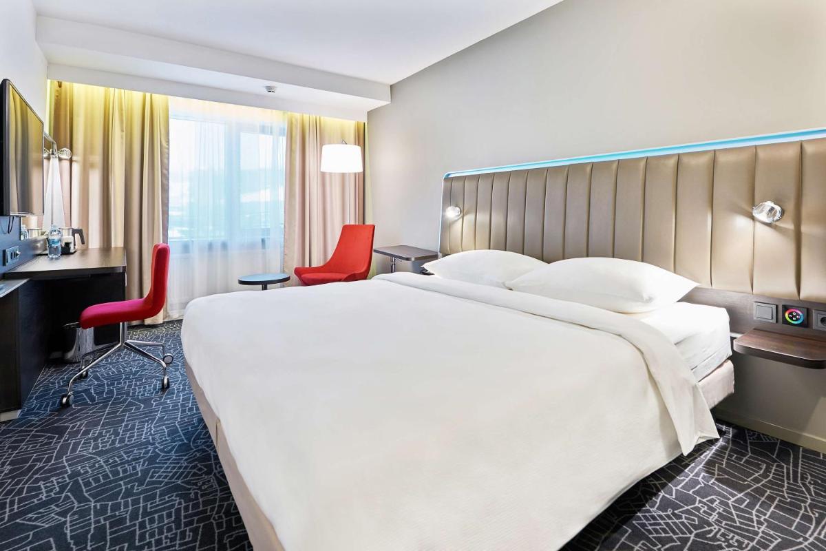 Suitetrails - Park Inn by Radisson Kyiv Troyitska