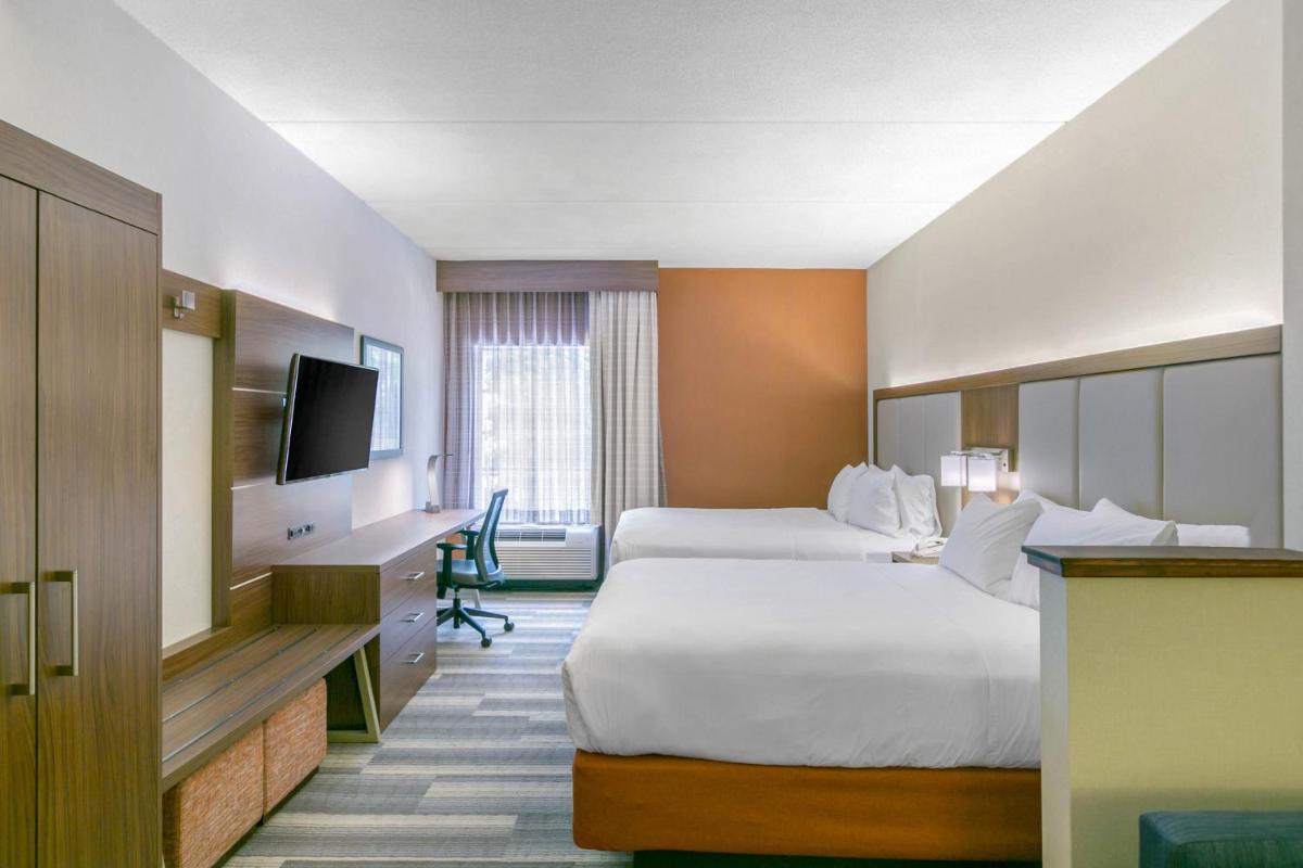 Holiday Inn Express Mount Arlington by IHG - Housity