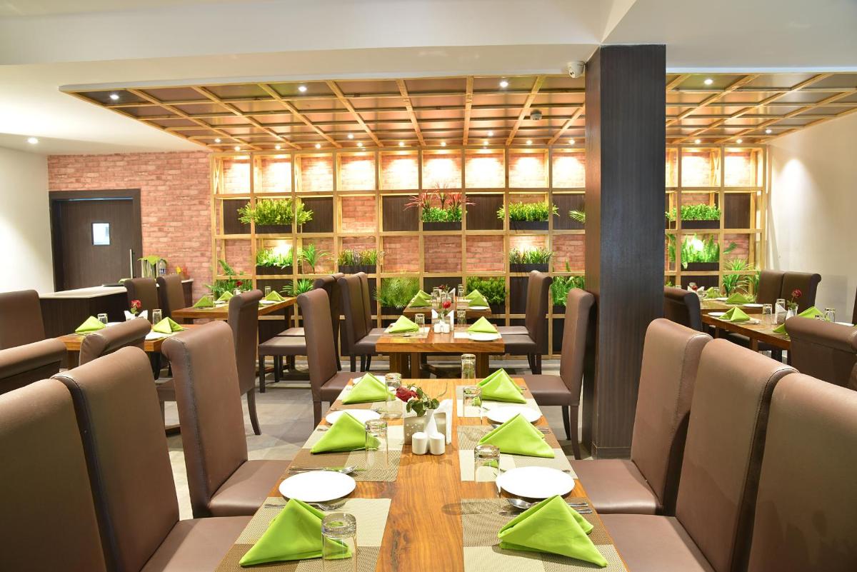 Club Central - Housity