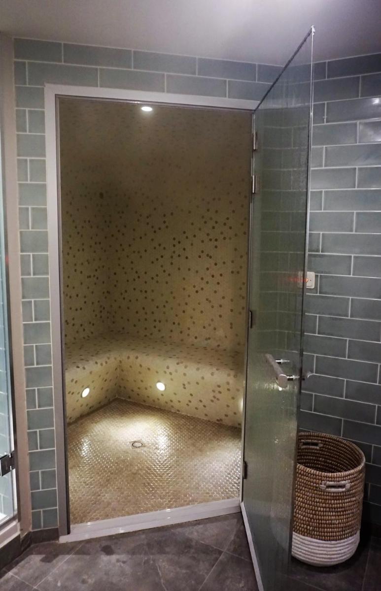 Salle de bains dans l'établissement Hotel Locomo - Gare de Lyon Bastille