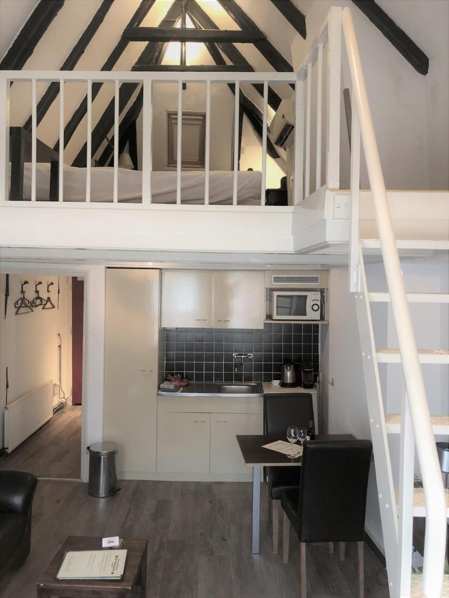 Hotel de Vischpoorte, hartje Deventer en aan de IJssel - Housity