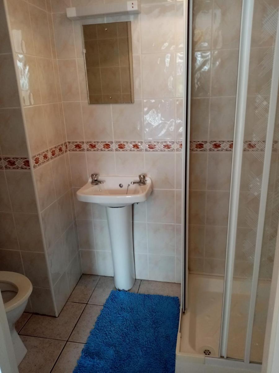 37 Atlantic Point, Ground Floor, Sea View Apartment sleeps 6 - Housity