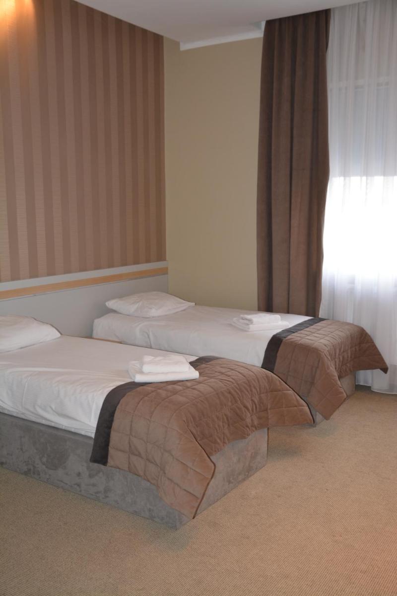 EMEF Centrum Szkoleniowo-Serwisowe - Housity