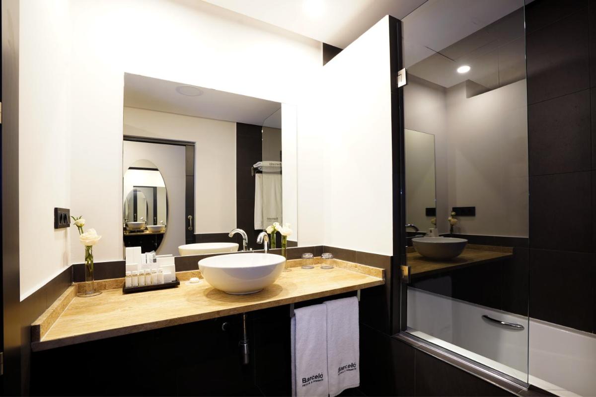 Un baño de Barceló Aracena & Spa