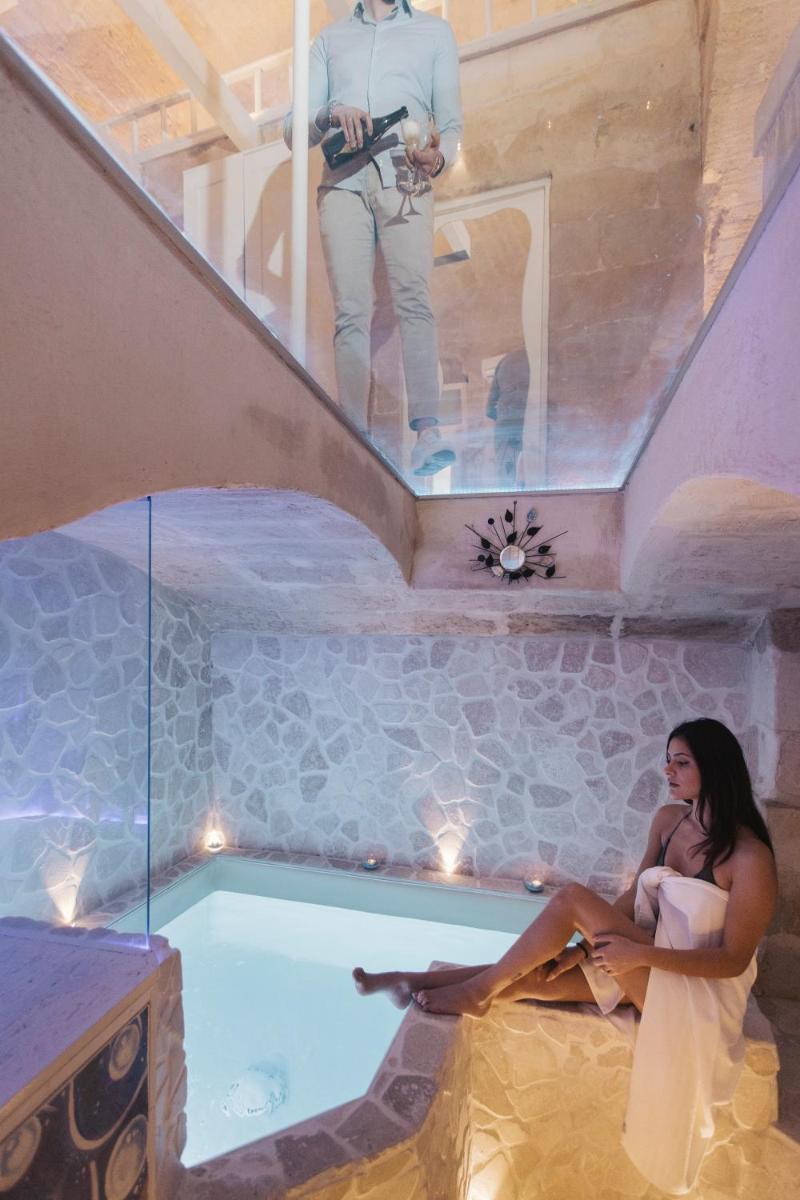 LUX LUCIS - Housity