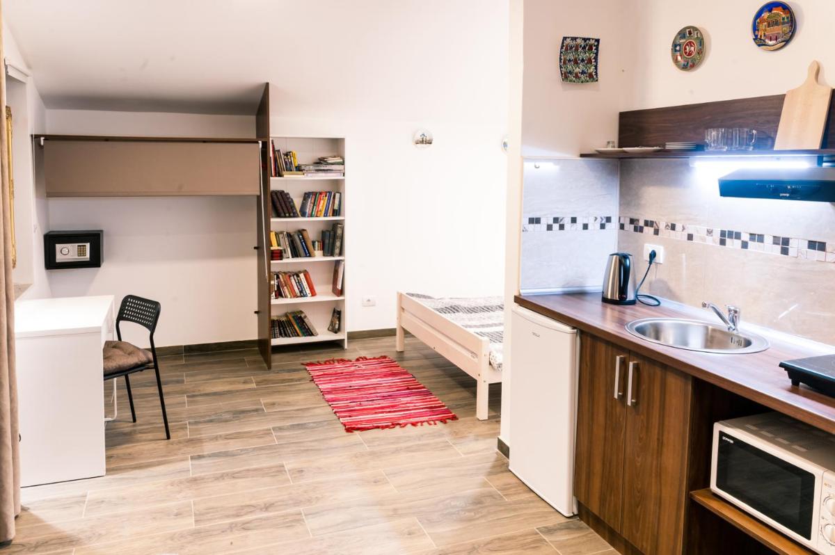 Hotel Cider&Squash, Grncarska 8, Prnjavor - Housity
