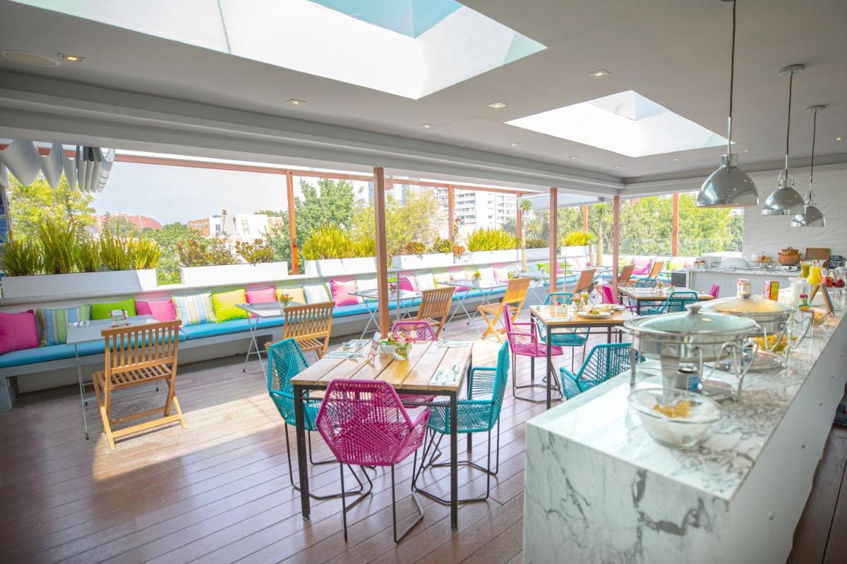 Residence L´ Heritage Aristóteles 225 by BlueBay - Housity