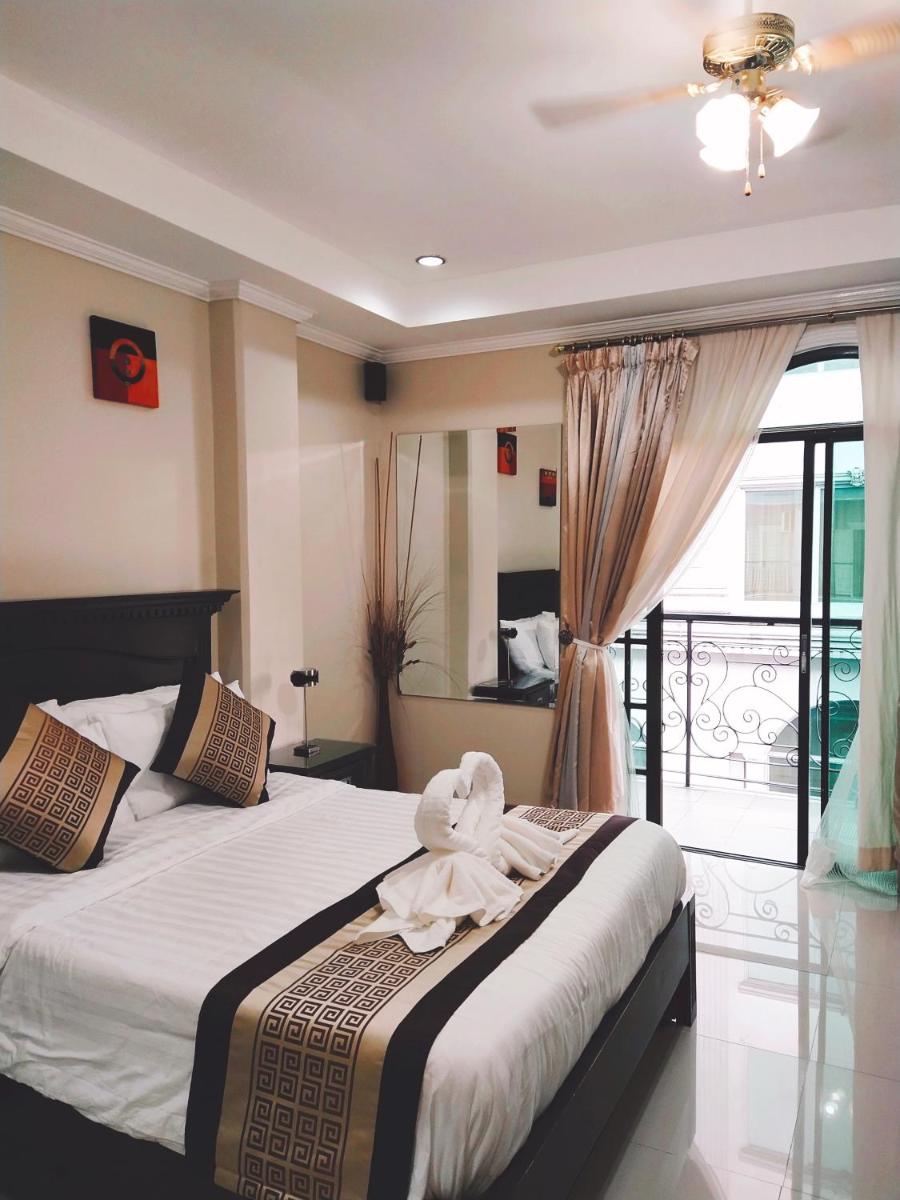 Bourbon St Apts Condo 30C - Housity