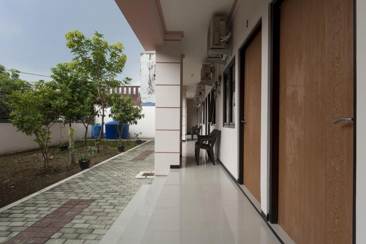 KoolKost Syariah near UPN Veteran - Housity