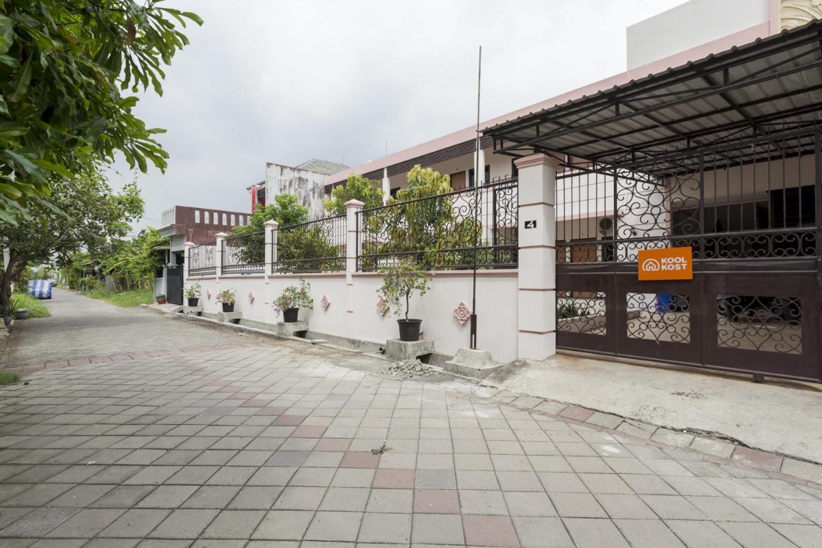 KoolKost Syariah near UPN Veteran - Housity