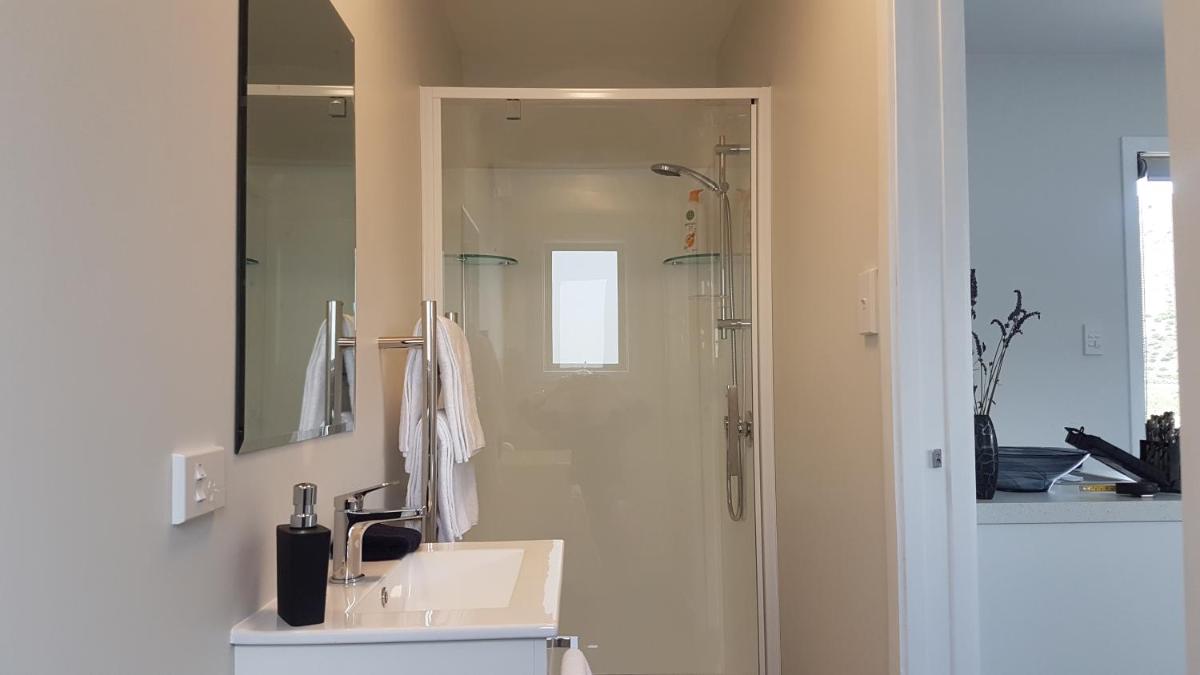 Lodges on Pearson - Unit 2 - Housity