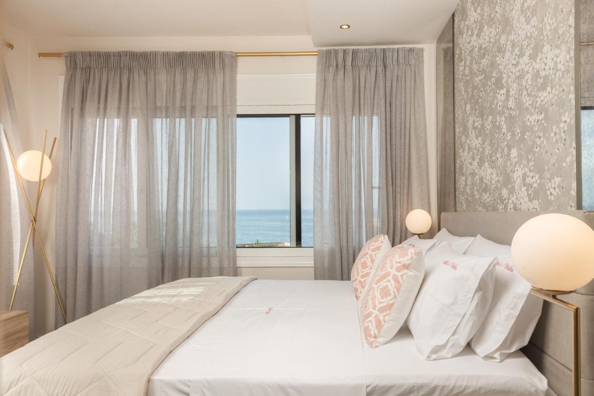 Niki's Villa - Luxury Seaview Villa! - Housity