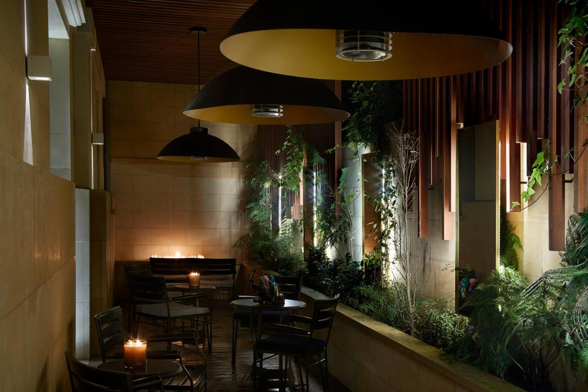 Restaurant ou autre lieu de restauration dans l'établissement Maison Villeroy