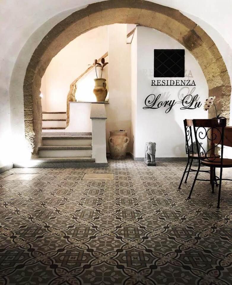 LoryLu - Housity
