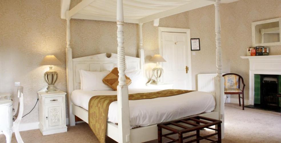 Otterburn Castle - Housity