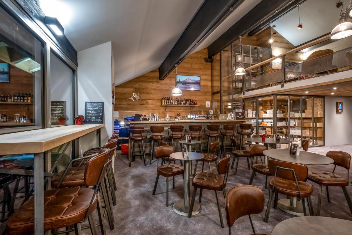 Restaurant ou autre lieu de restauration dans l'établissement Résidence Pierre & Vacances Premium L'Hévana
