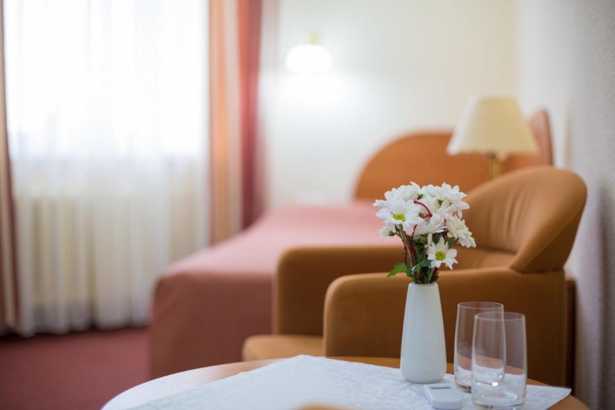 Aigul Hotel - Housity