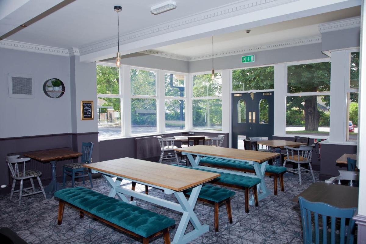 The Royal Hotel - Housity