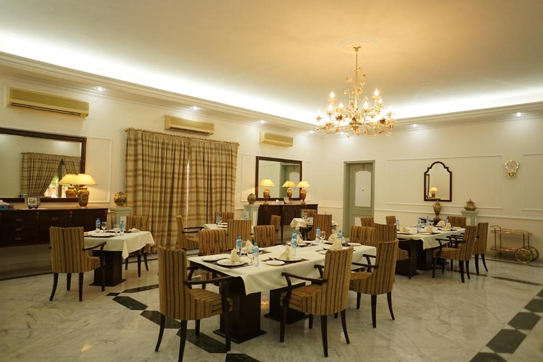 Etihad Club by Faletti's Hotel - Housity