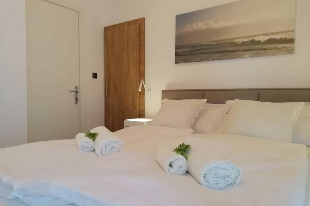 Suitetrails - Dimitrios Loft Apartment