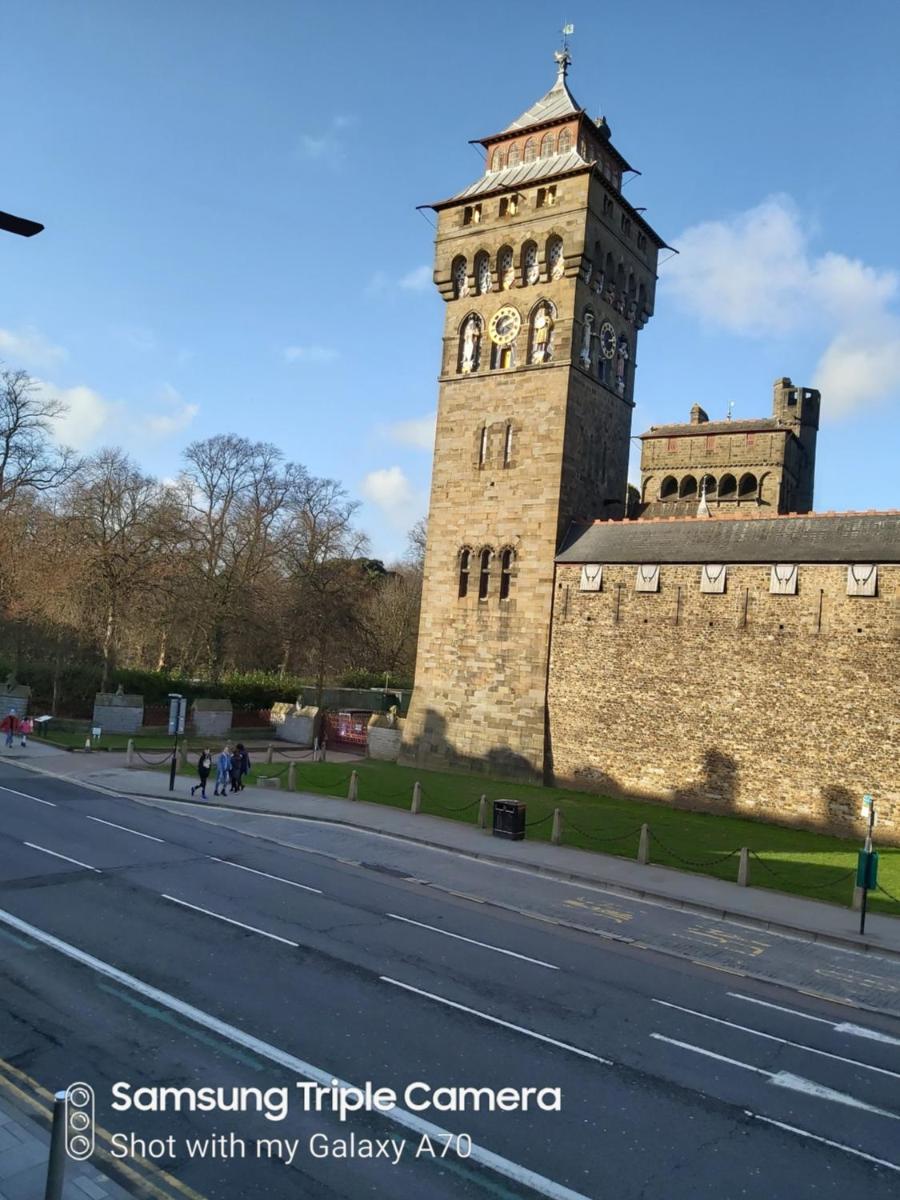 Castle view - Housity