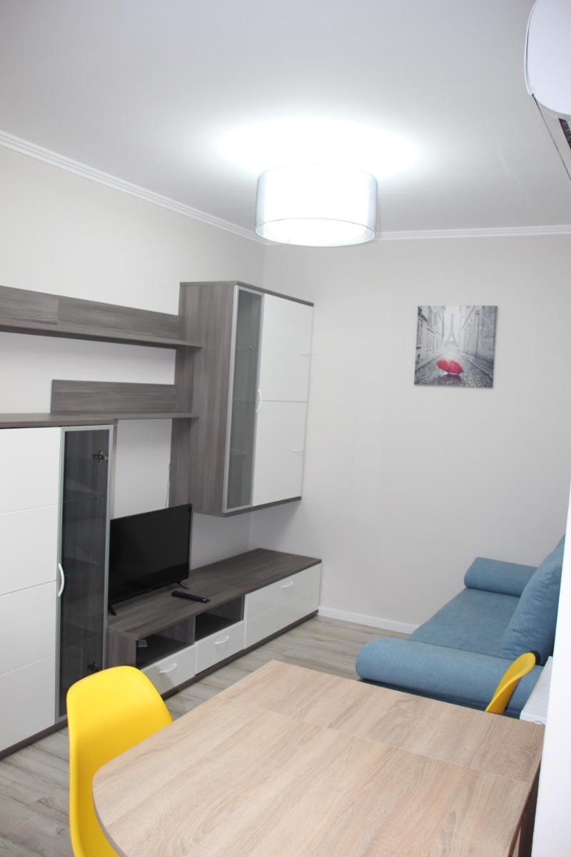 Lowcost Tryp - Housity