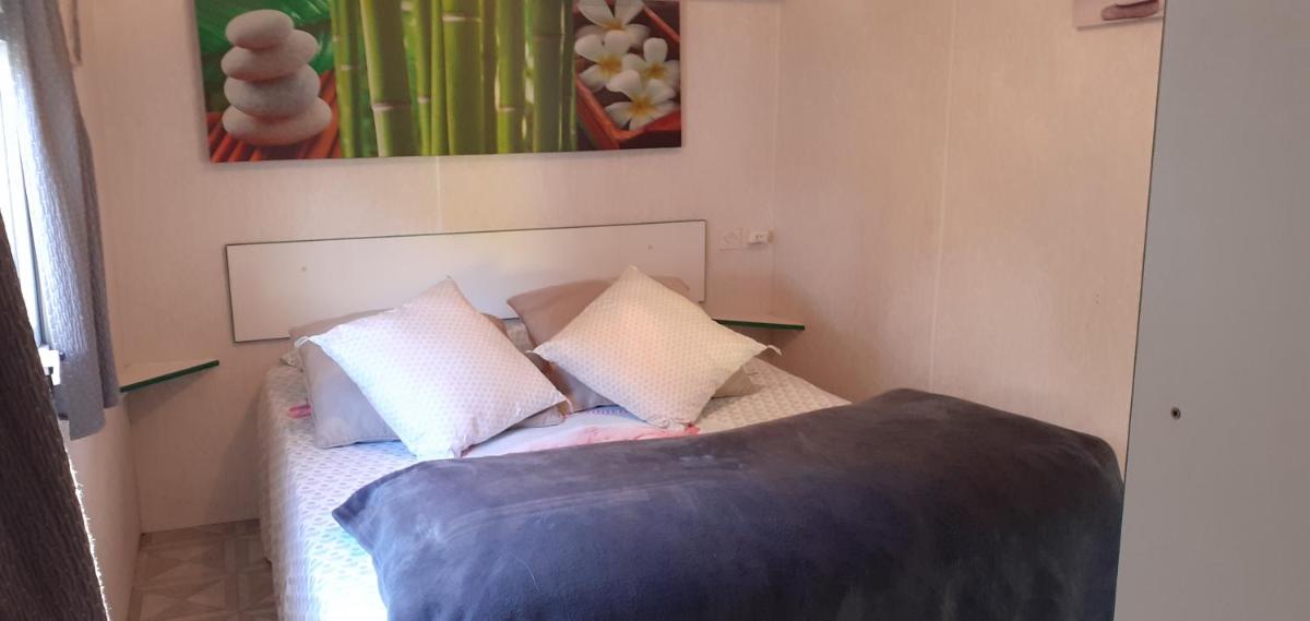 Mobil Home Domaine De La Pinede - Housity