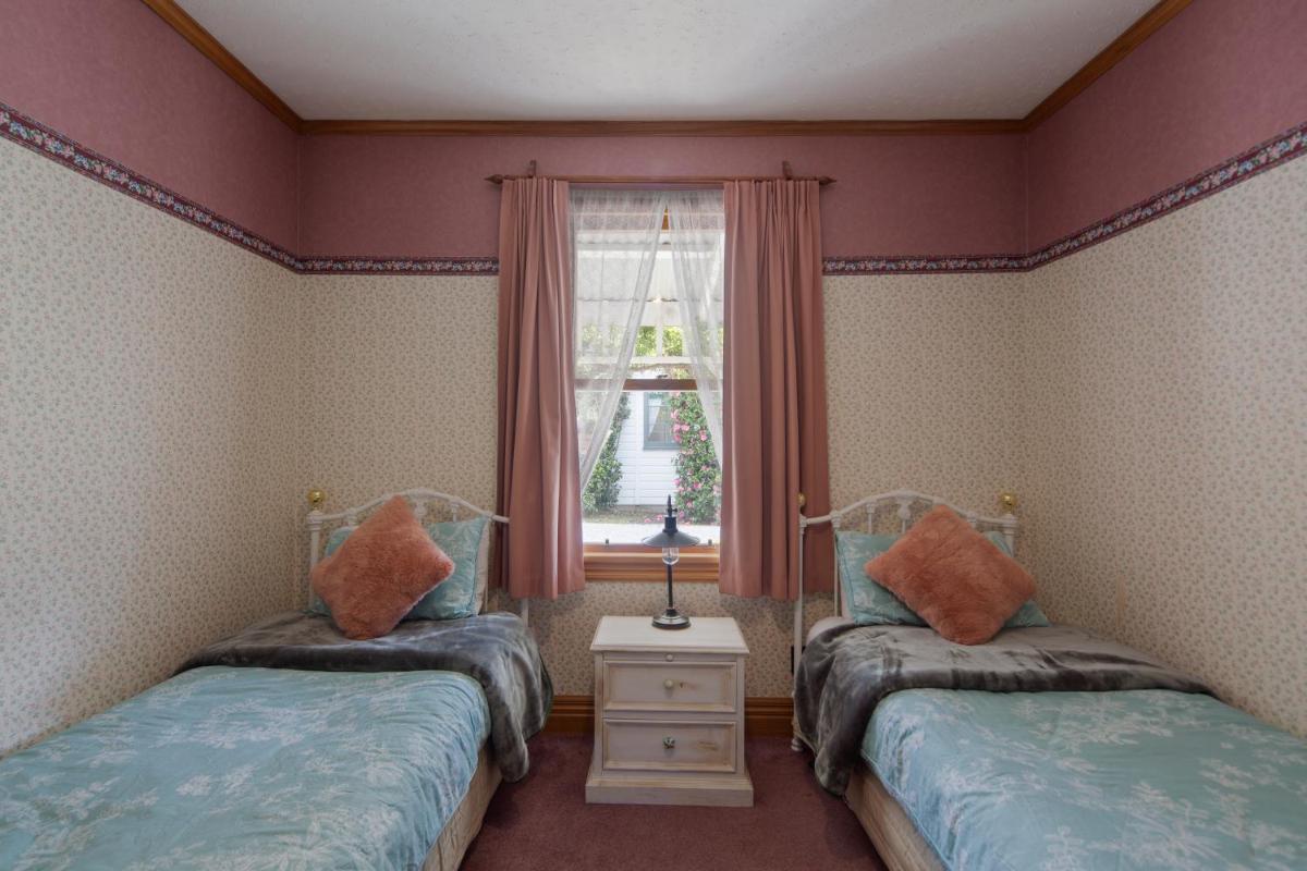 Settlers Cottage Motel - Housity