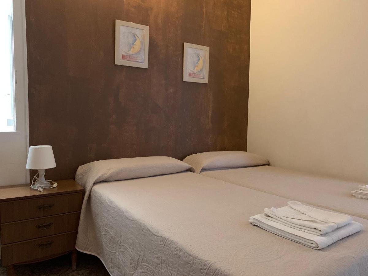 Apartamentos Domínguez - Housity