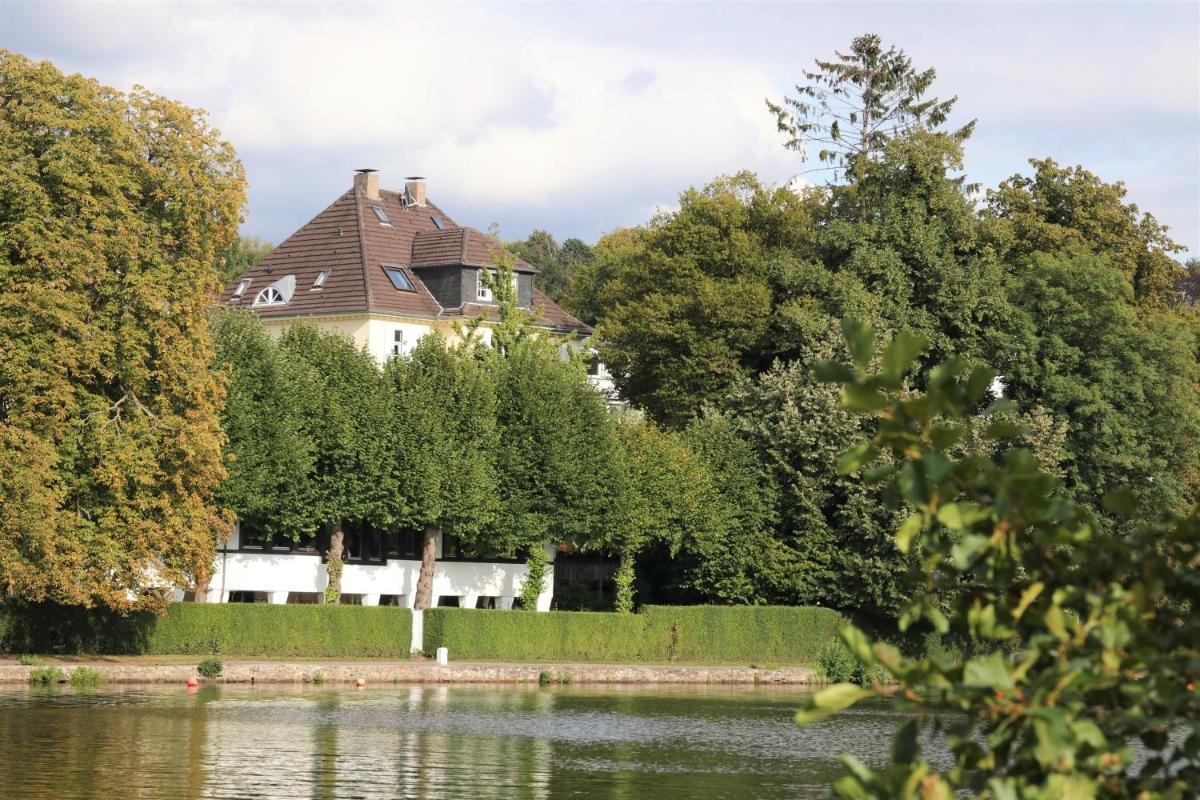 Ferienwohnung Villa Ruhr - Housity