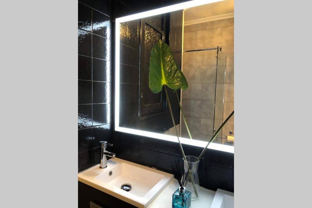 NEW! Beautiful City Apartment Santander - Housity