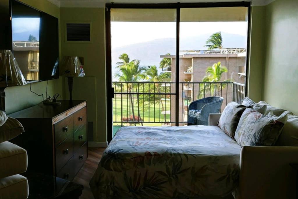 Suitetrails - Oceanfront penthouse with amazing views at Kauhale Makai