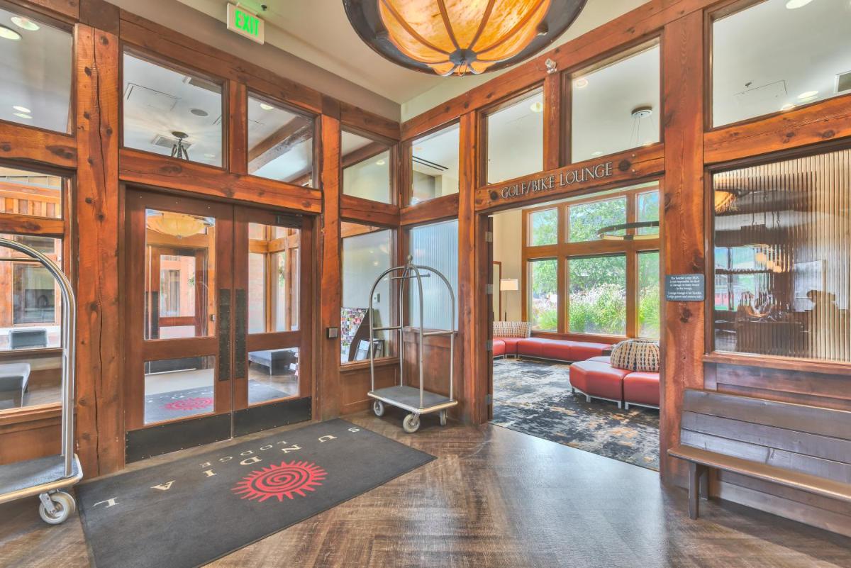 Sundial Lodge 1 Bedroom by Canyons Village Rentals - Housity
