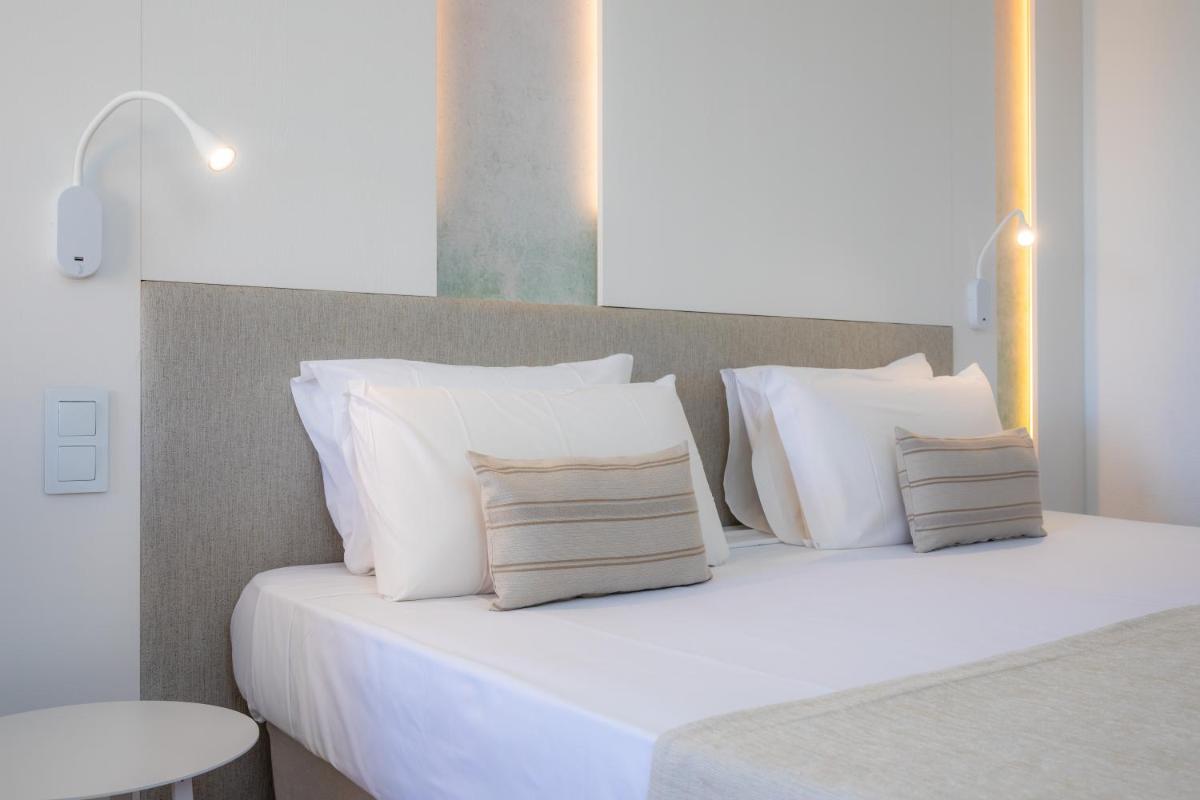 Cama o camas de una habitación en Marins Beach Club - Adults Only Hotel