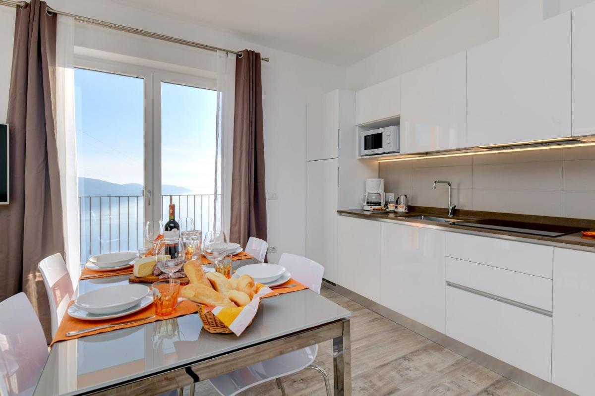 Orange house - Housity
