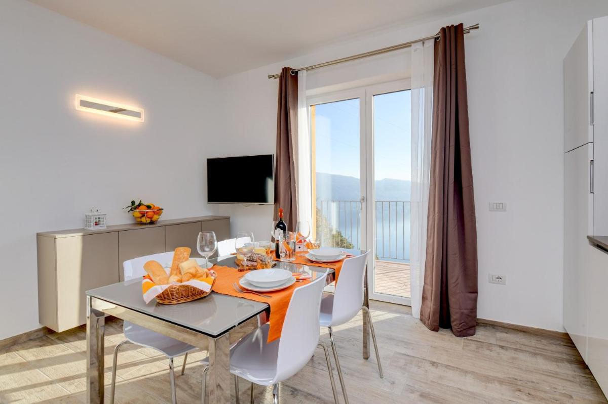 Orange house - Housity