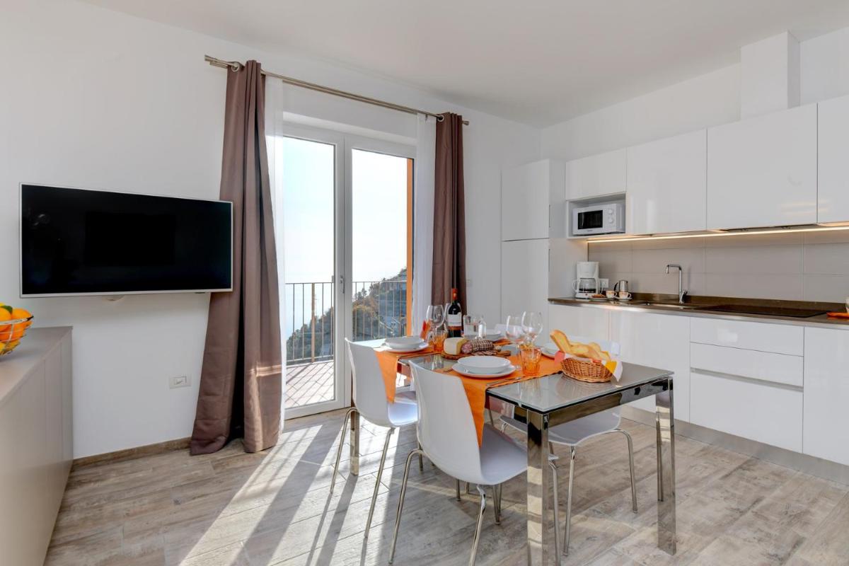 Orange house - Housity