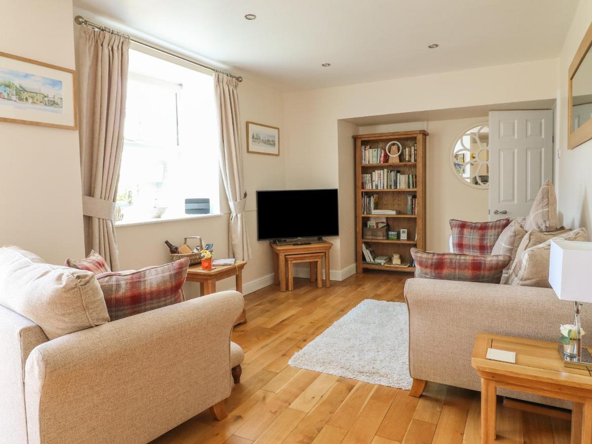 Garden Cottage - Housity