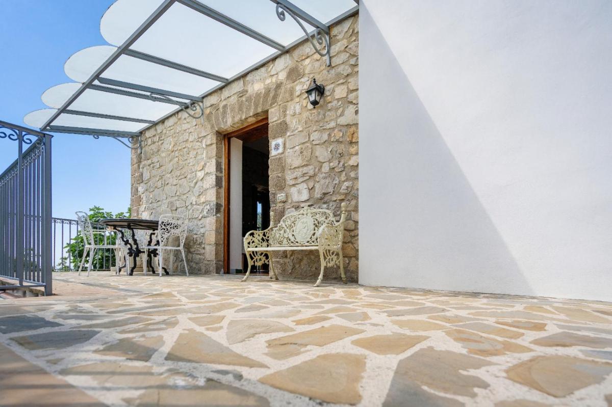 La Torretta Ticciano Vico Equense - Housity