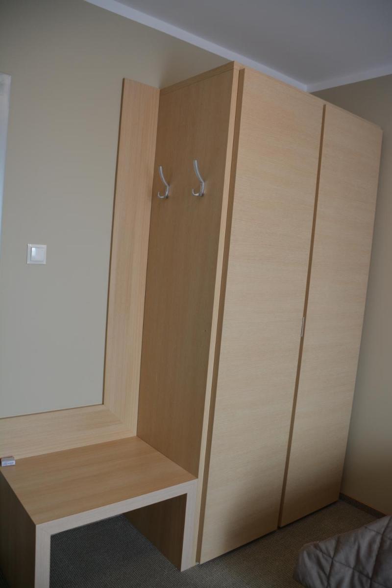 EMEF Centrum Szkoleniowo-Serwisowe - Housity