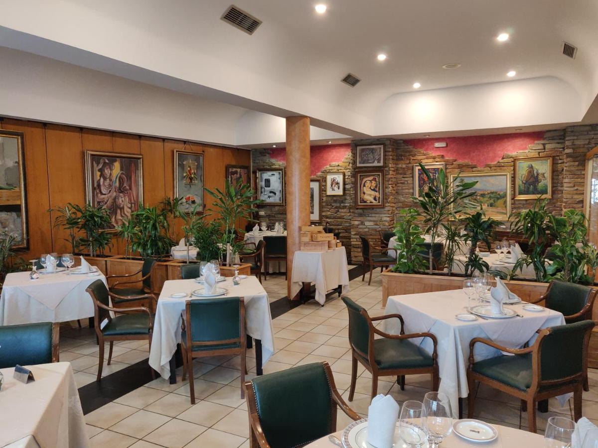 Hotel Chef Rivera - Housity