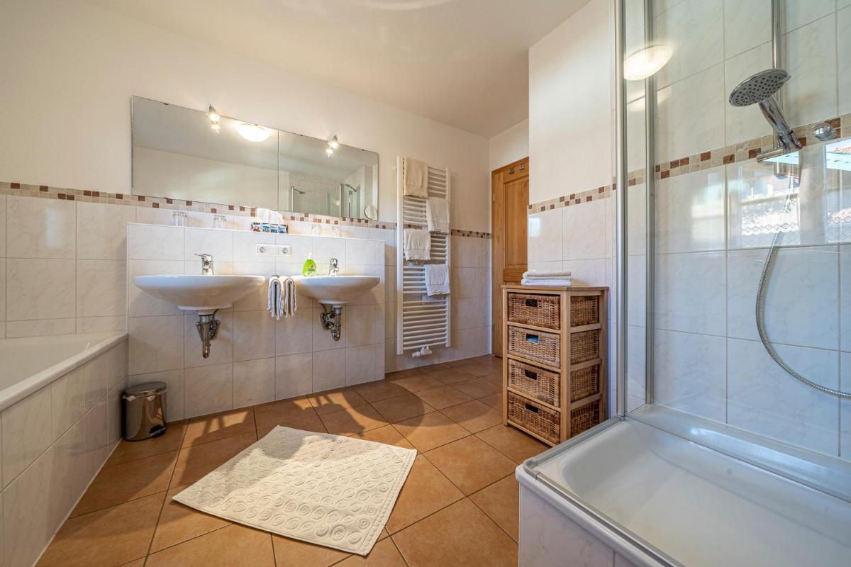 Ferienwohnungen am Lahnerbach - Housity