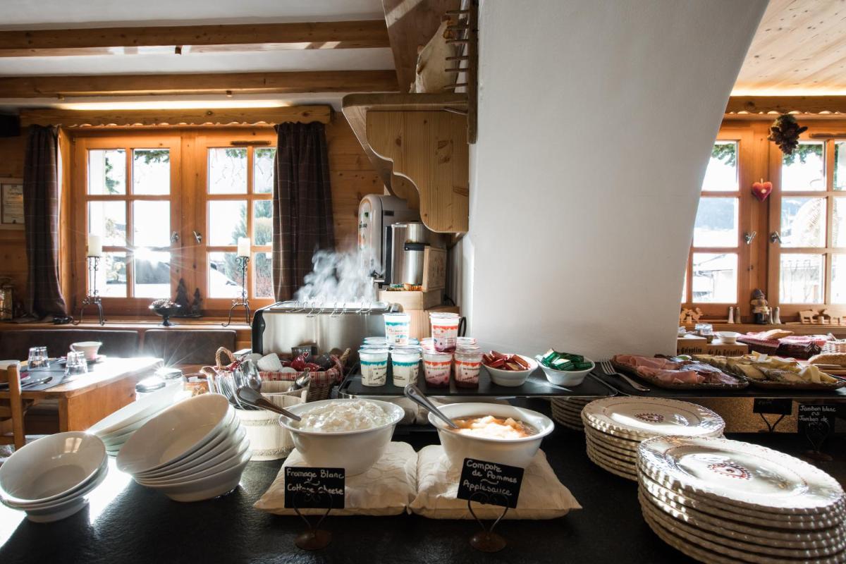 Nourriture dans l'hôtel ou à proximité
