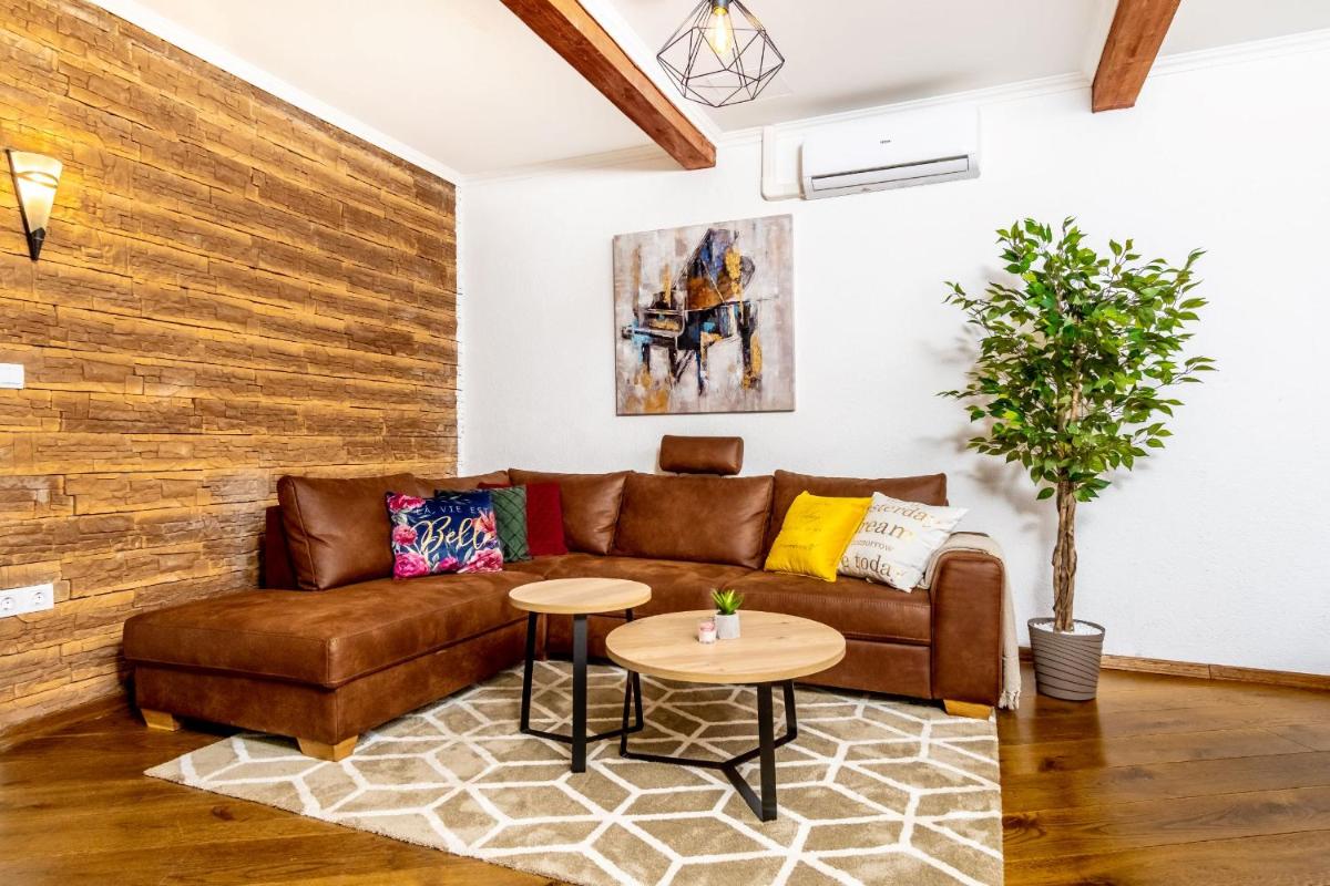 Zollus House Tvrđa - Housity