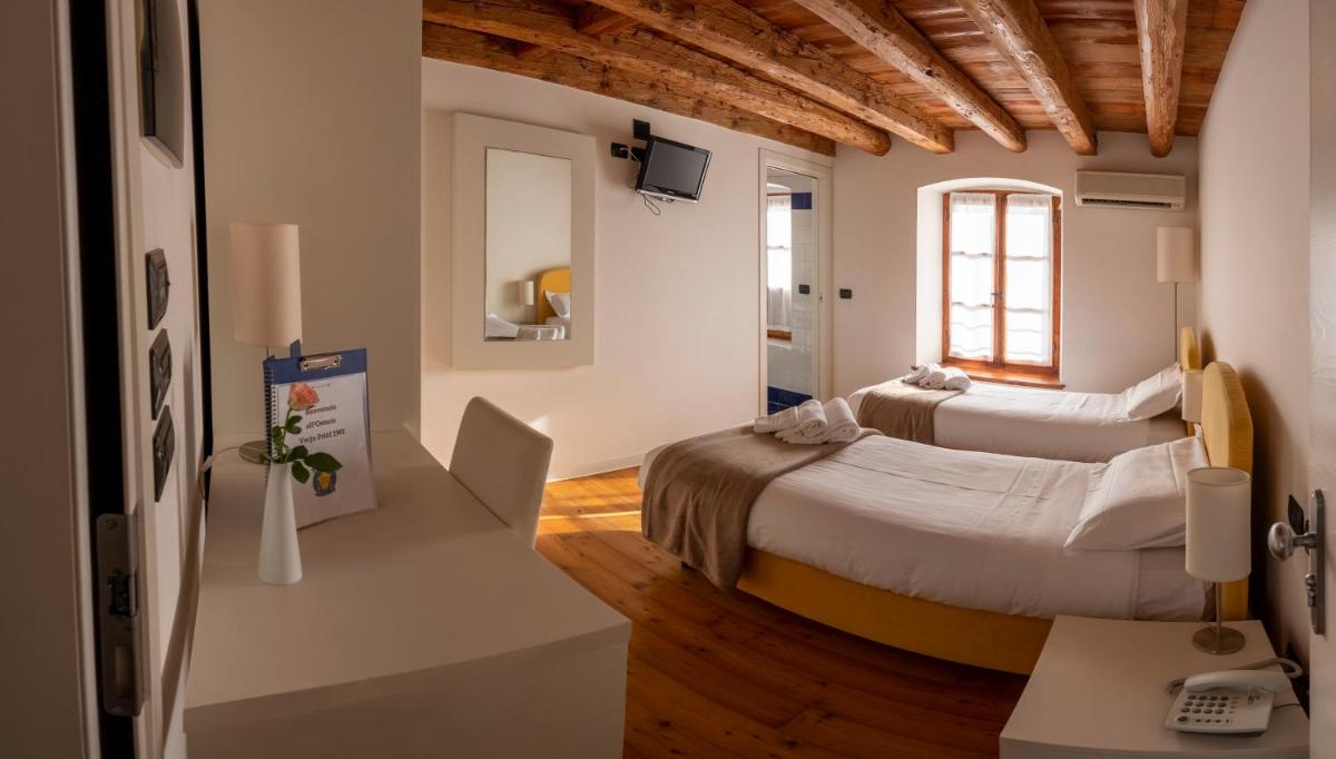 Ostarie Vecjo Friul 1901 - Housity