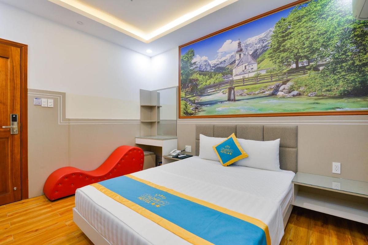 Love Hotel Airport - Housity