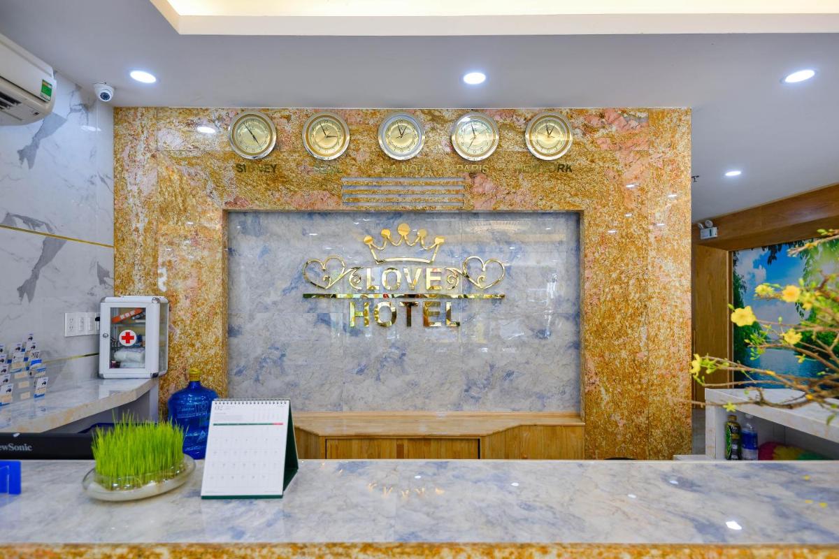 Love Hotel Airport - Housity