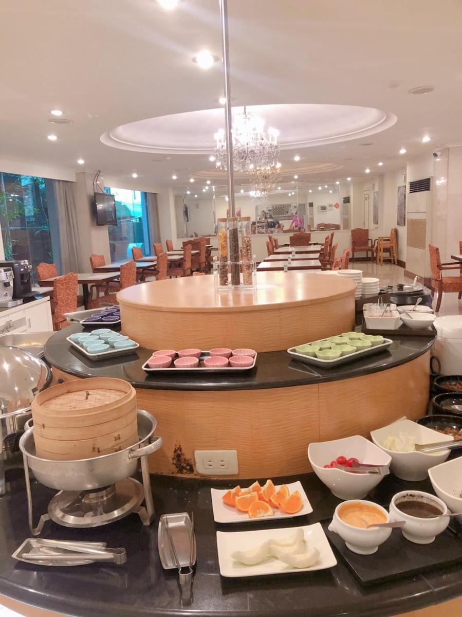 Moonlight Hotel - Housity
