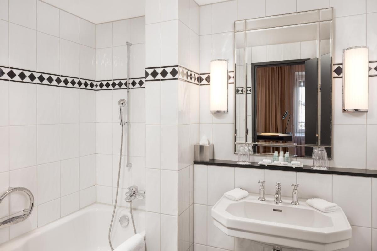 Hotel Victoria - Housity