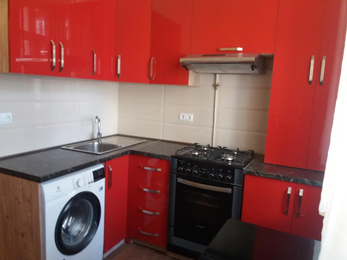 Demirjian Apt - Housity